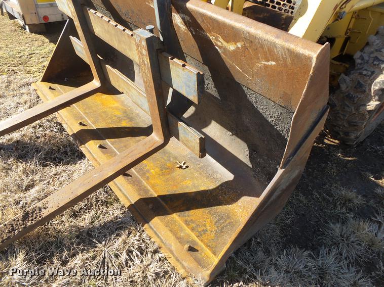 image for item DB7302 2002 John Deere 310 SG backhoe