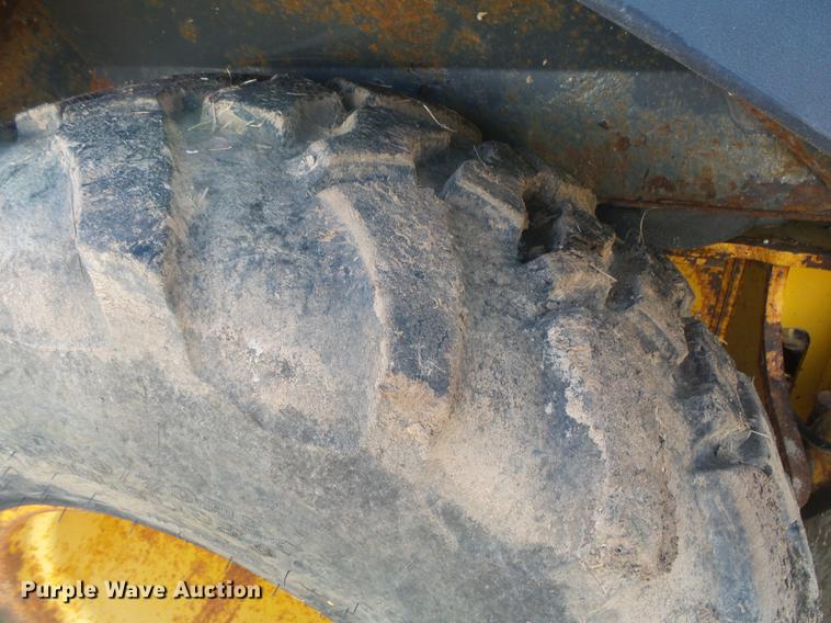 image for item DB7302 2002 John Deere 310 SG backhoe