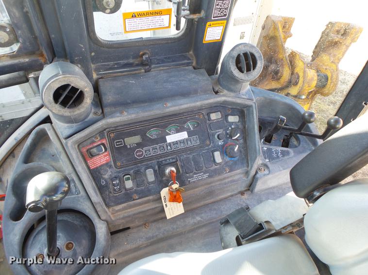 image for item DB7302 2002 John Deere 310 SG backhoe