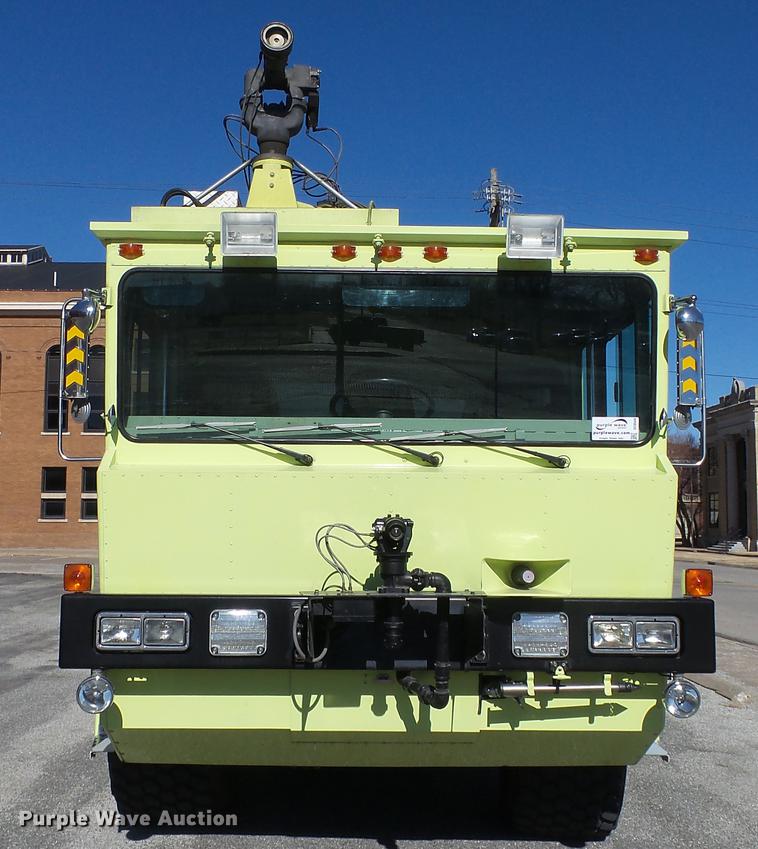 image for item DC0544 1991 Oshkosh T1500 fire truck