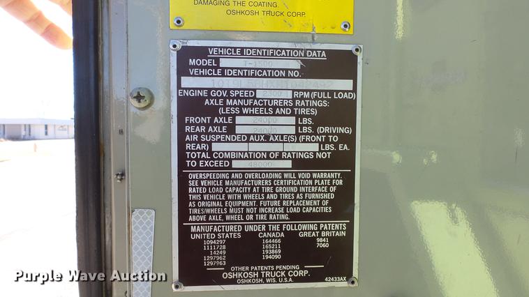 image for item DC0544 1991 Oshkosh T1500 fire truck