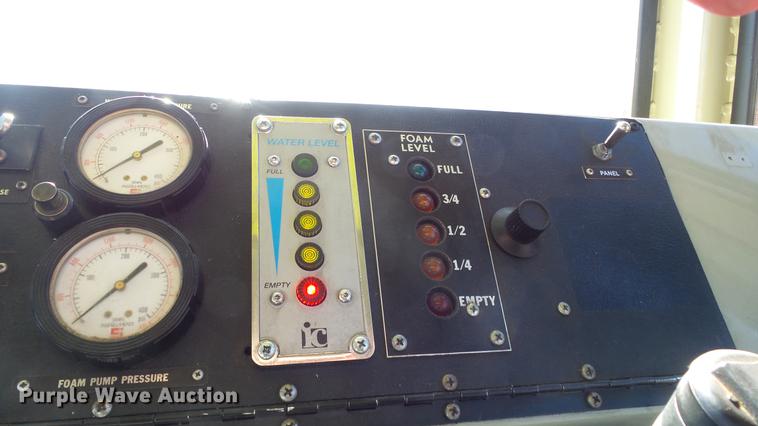 image for item DC0544 1991 Oshkosh T1500 fire truck