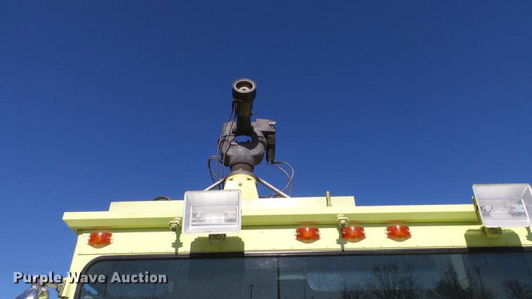 image for item DC0544 1991 Oshkosh T1500 fire truck