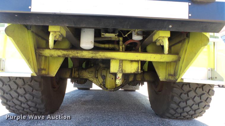 image for item DC0544 1991 Oshkosh T1500 fire truck