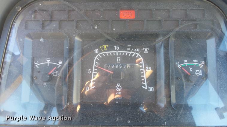 image for item DC0548 New Holland TS90 tractor