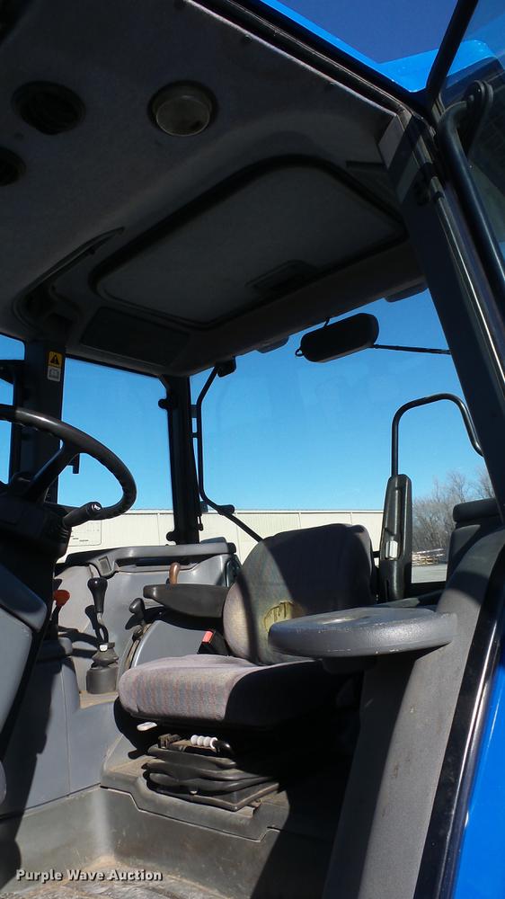 image for item DC0548 New Holland TS90 tractor