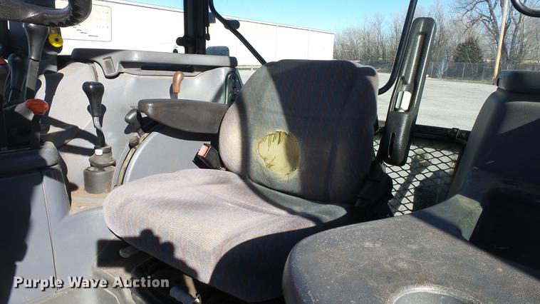 image for item DC0548 New Holland TS90 tractor