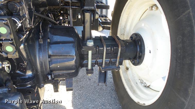 image for item DC0548 New Holland TS90 tractor