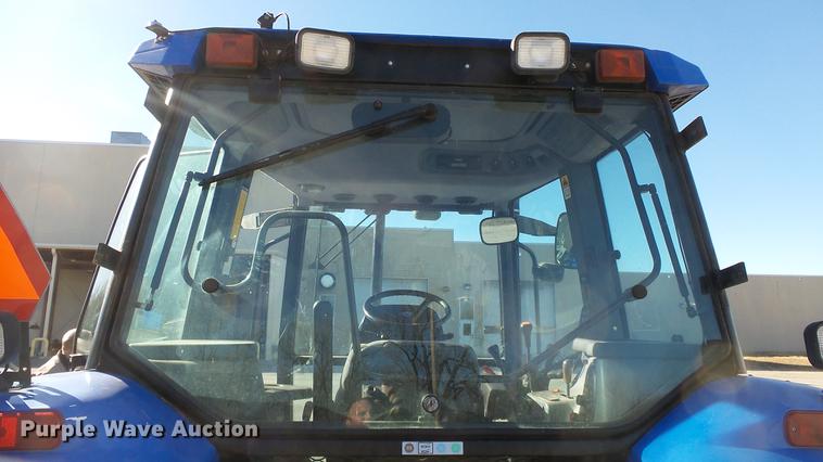 image for item DC0548 New Holland TS90 tractor
