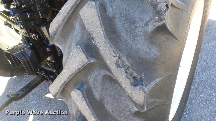 image for item DC0548 New Holland TS90 tractor