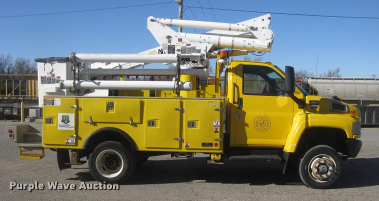 image for item DC2346 2008 GMC C5500 bucket truck