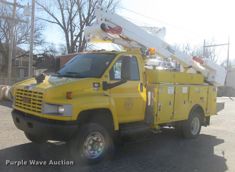 image for item DC2346 2008 GMC C5500 bucket truck