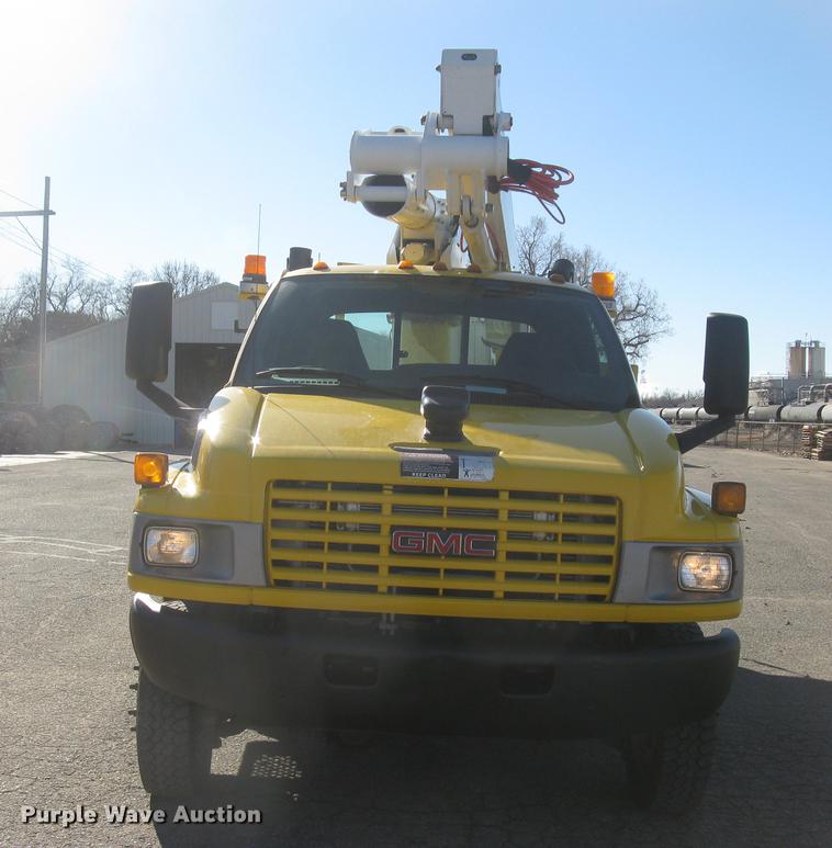 image for item DC2346 2008 GMC C5500 bucket truck
