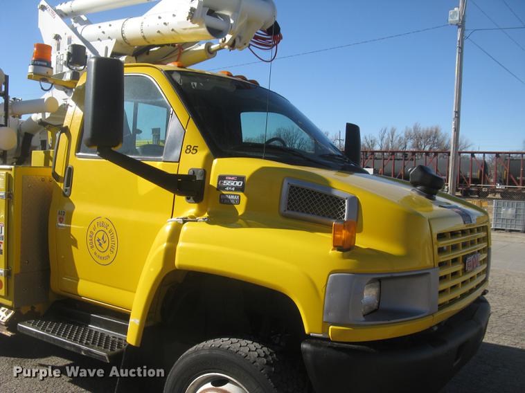 image for item DC2346 2008 GMC C5500 bucket truck