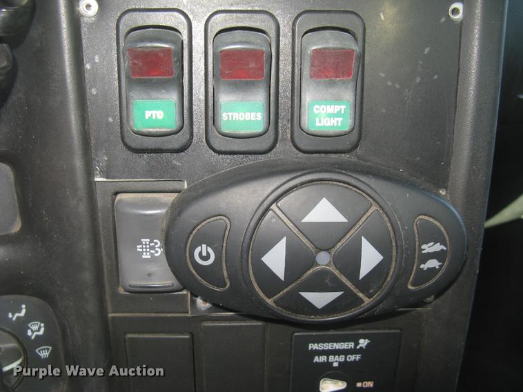 image for item DC2346 2008 GMC C5500 bucket truck