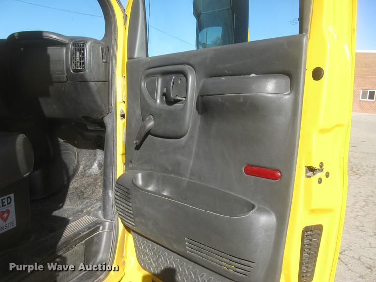 image for item DC2346 2008 GMC C5500 bucket truck