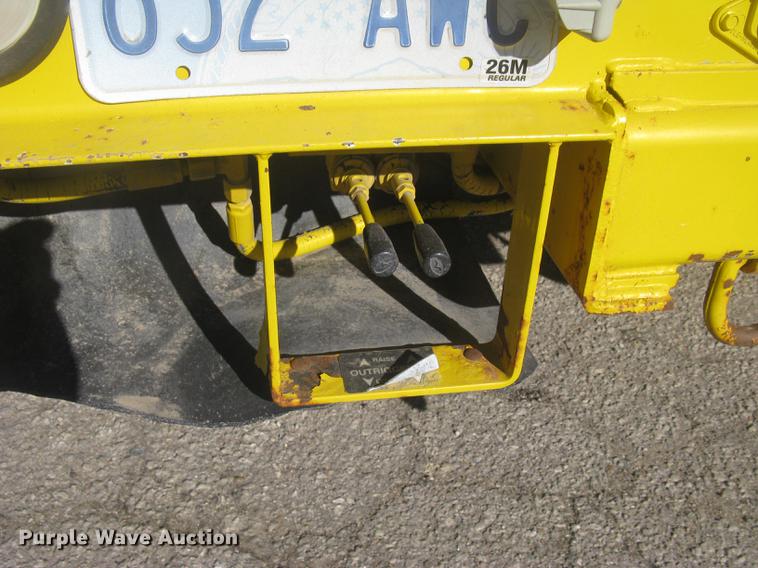 image for item DC2346 2008 GMC C5500 bucket truck