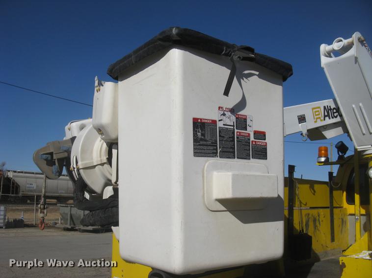 image for item DC2346 2008 GMC C5500 bucket truck