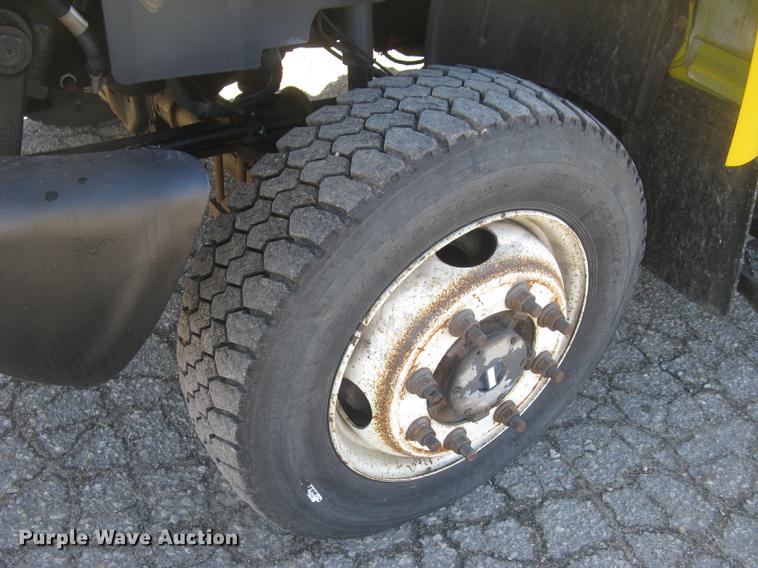 image for item DC2346 2008 GMC C5500 bucket truck