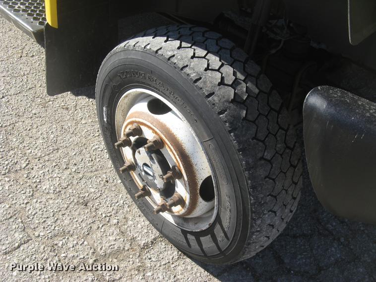 image for item DC2346 2008 GMC C5500 bucket truck