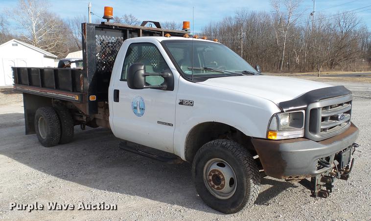 image for item DC5686 2002 Ford F350  XL Super Duty dump bed pickup truck