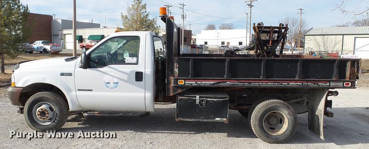 image for item DC5686 2002 Ford F350  XL Super Duty dump bed pickup truck