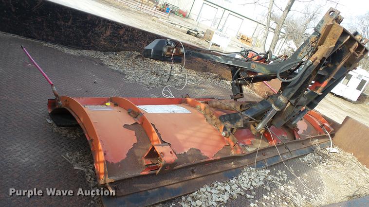 image for item DC5686 2002 Ford F350  XL Super Duty dump bed pickup truck