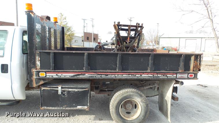 image for item DC5686 2002 Ford F350  XL Super Duty dump bed pickup truck