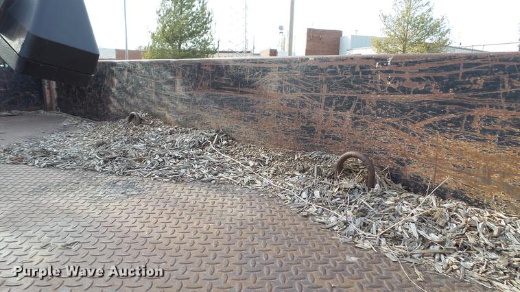 image for item DC5686 2002 Ford F350  XL Super Duty dump bed pickup truck