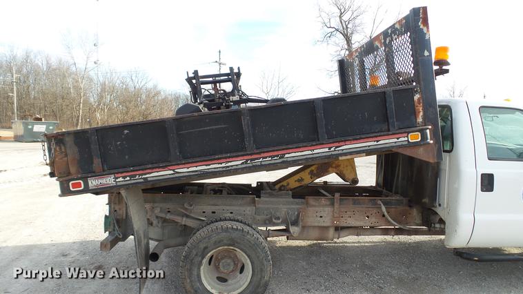 image for item DC5686 2002 Ford F350  XL Super Duty dump bed pickup truck