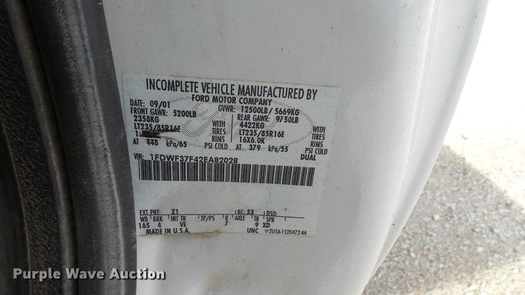 image for item DC5686 2002 Ford F350  XL Super Duty dump bed pickup truck