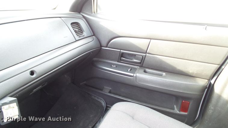 image for item DC5687 2008 Ford Crown Victoria Police Interceptor
