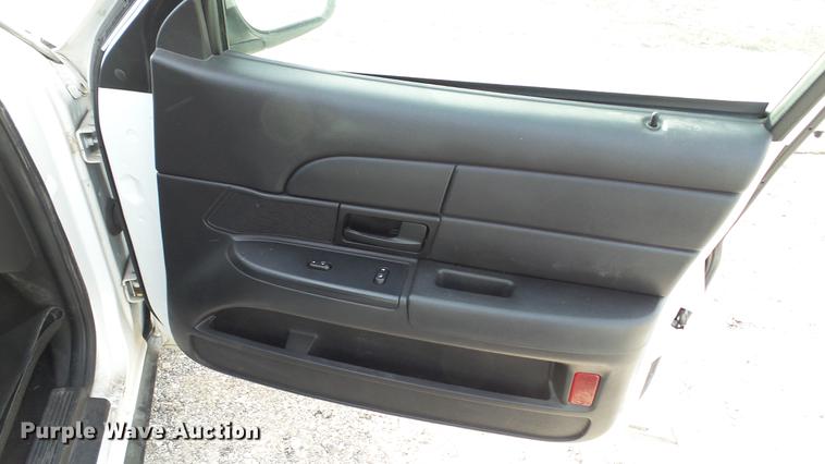image for item DC5687 2008 Ford Crown Victoria Police Interceptor