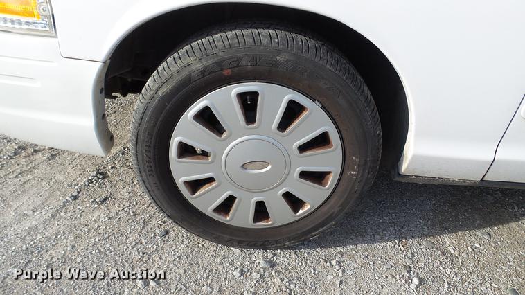 image for item DC5687 2008 Ford Crown Victoria Police Interceptor