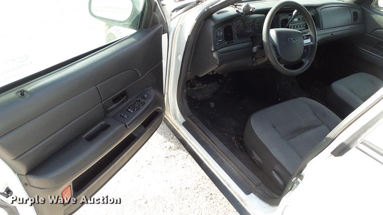 image for item DC5688 2007 Ford Crown Victoria Police Interceptor