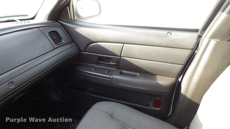 image for item DC5688 2007 Ford Crown Victoria Police Interceptor