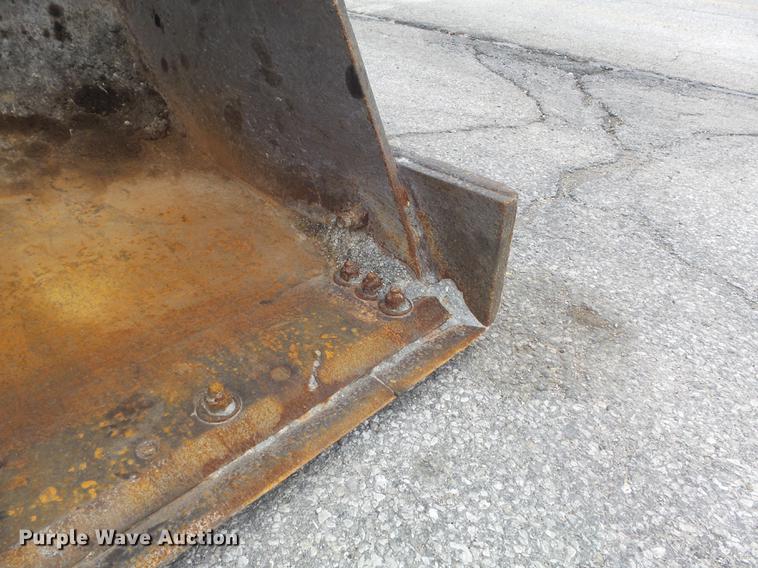 image for item DC7427 2003 John Deere 624H wheel loader