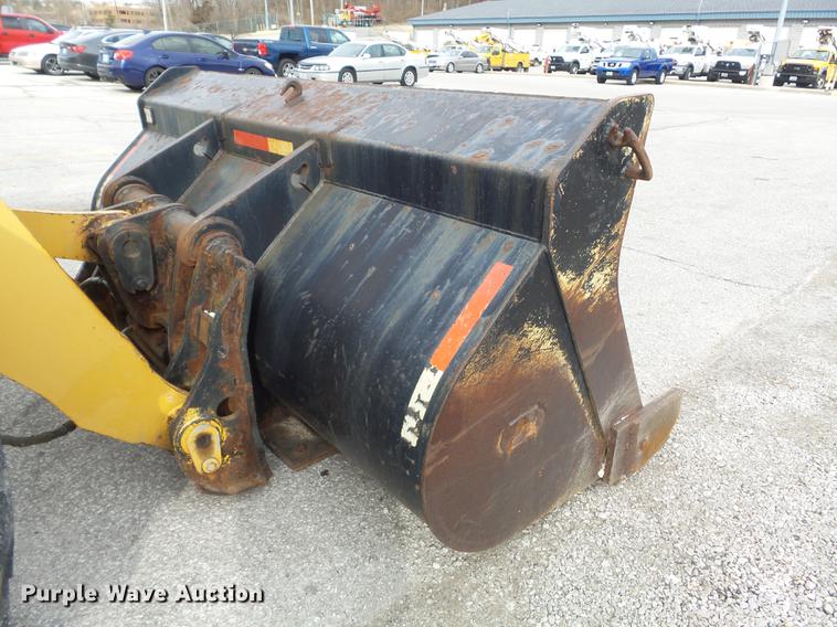 image for item DC7427 2003 John Deere 624H wheel loader