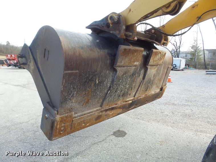 image for item DC7427 2003 John Deere 624H wheel loader