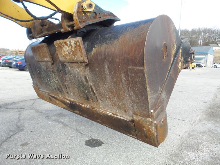 image for item DC7427 2003 John Deere 624H wheel loader