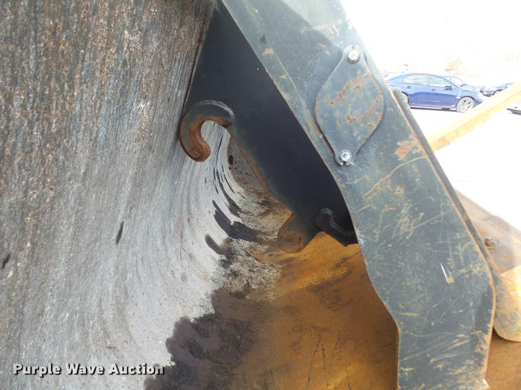 image for item DC7427 2003 John Deere 624H wheel loader