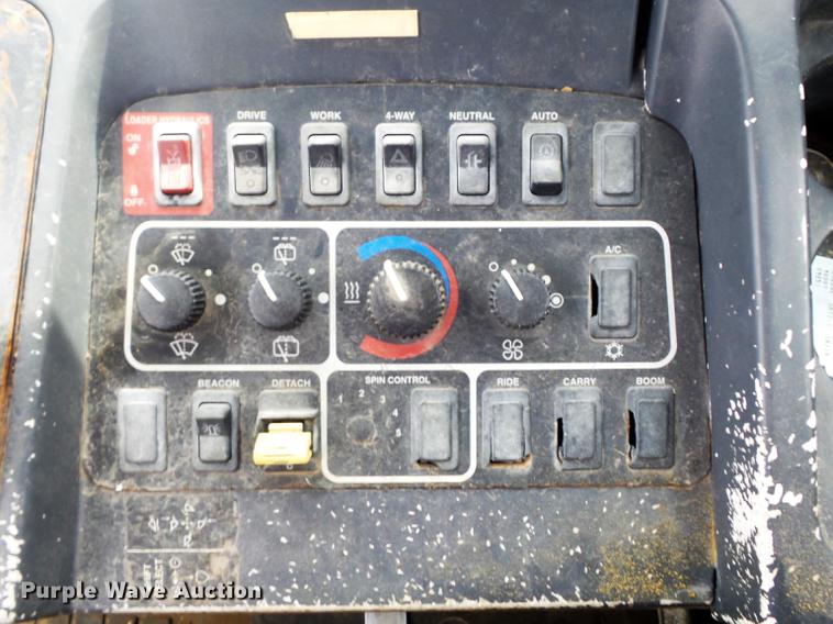 image for item DC7427 2003 John Deere 624H wheel loader