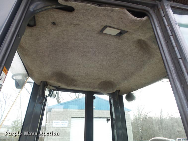 image for item DC7427 2003 John Deere 624H wheel loader