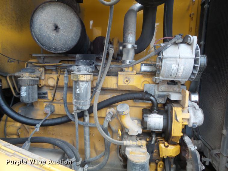 image for item DC7427 2003 John Deere 624H wheel loader