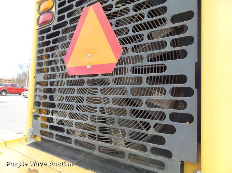 image for item DC7427 2003 John Deere 624H wheel loader