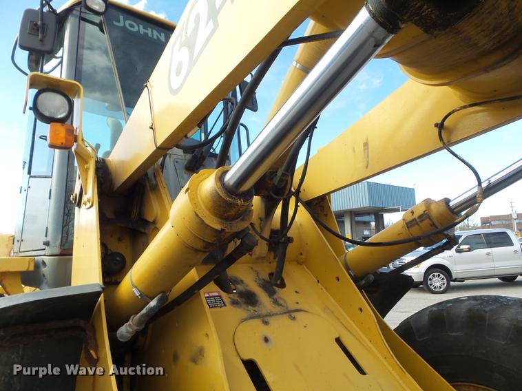 image for item DC7427 2003 John Deere 624H wheel loader