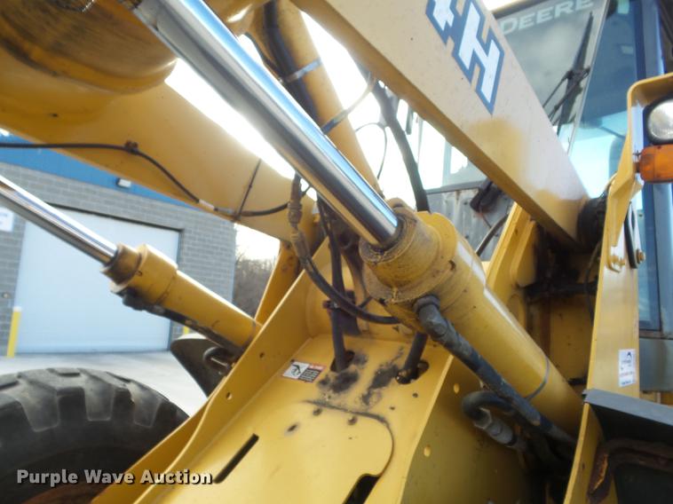 image for item DC7427 2003 John Deere 624H wheel loader