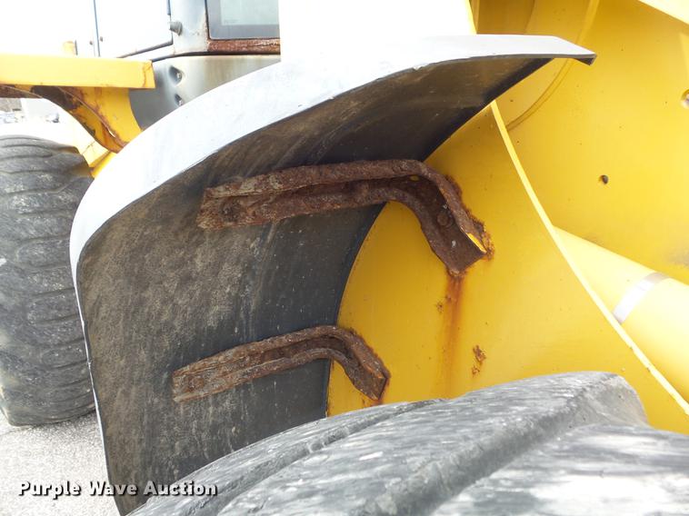 image for item DC7427 2003 John Deere 624H wheel loader