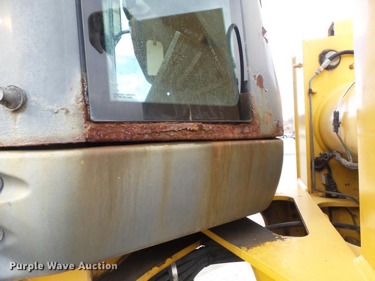 image for item DC7427 2003 John Deere 624H wheel loader