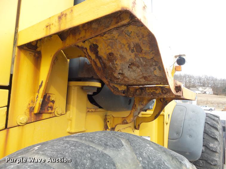 image for item DC7427 2003 John Deere 624H wheel loader